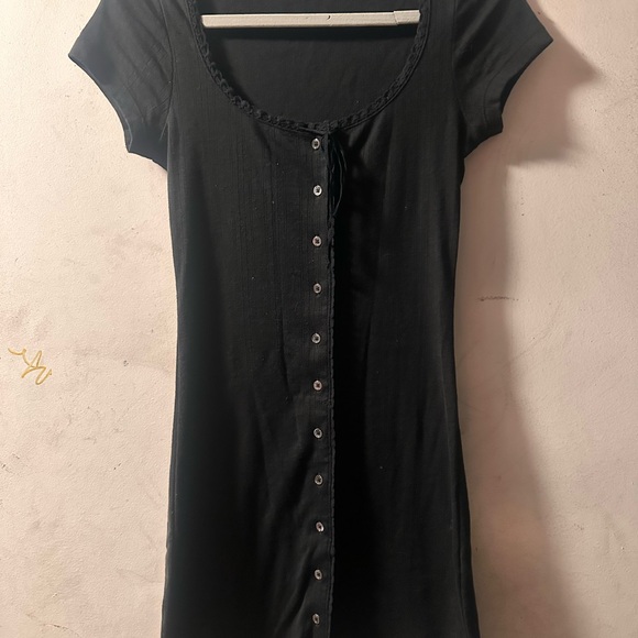 Doen Black Button-Front Bodysuit - Picture 1 of 4